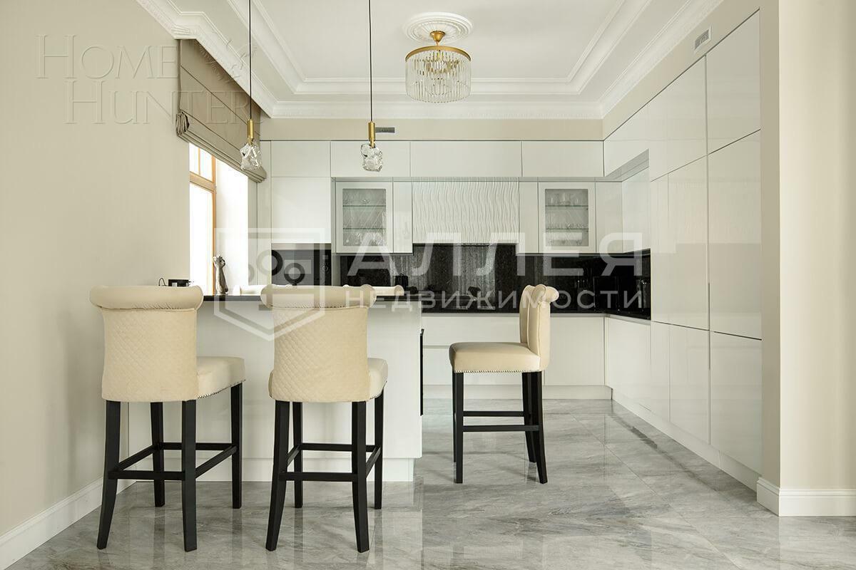 2-этажный коттедж 1 350 м² с отделкой