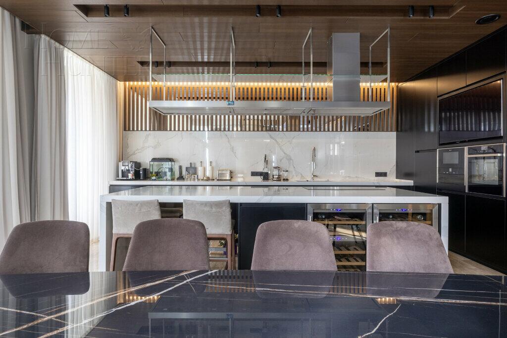 2-этажный коттедж 550 м² с отделкой