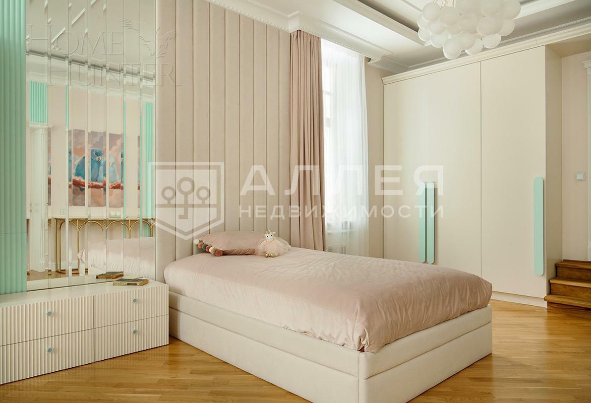 2-этажный коттедж 1 350 м² с отделкой