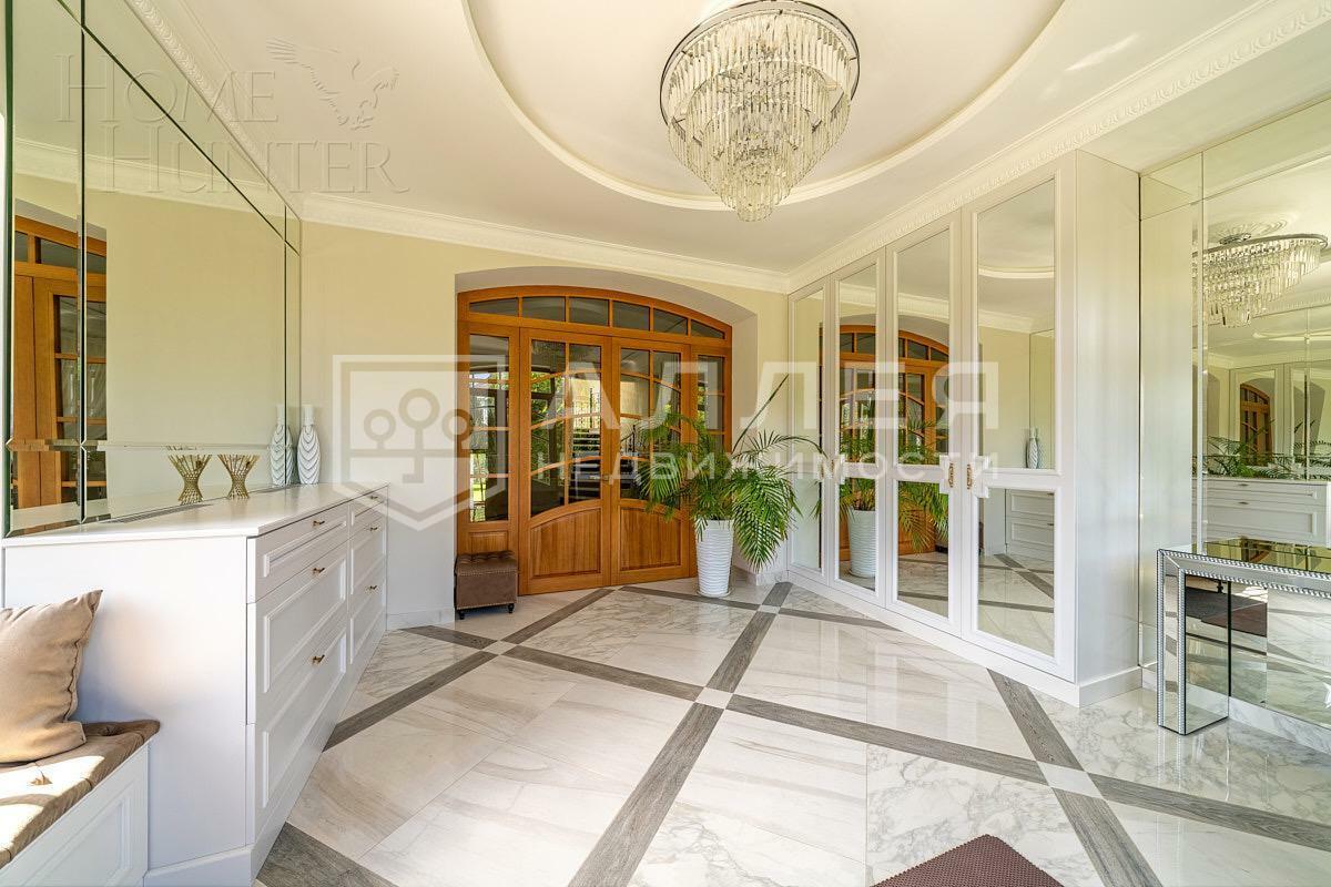 2-этажный коттедж 1 350 м² с отделкой