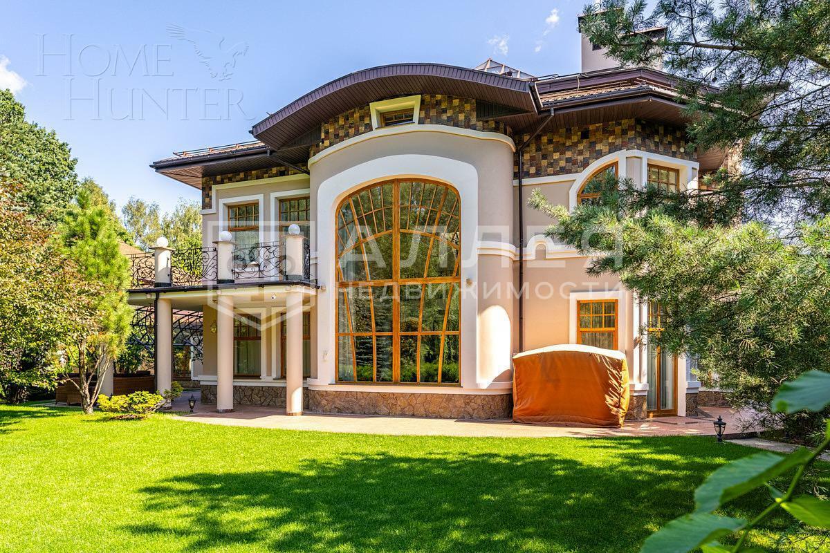 2-этажный коттедж 1 350 м² с отделкой