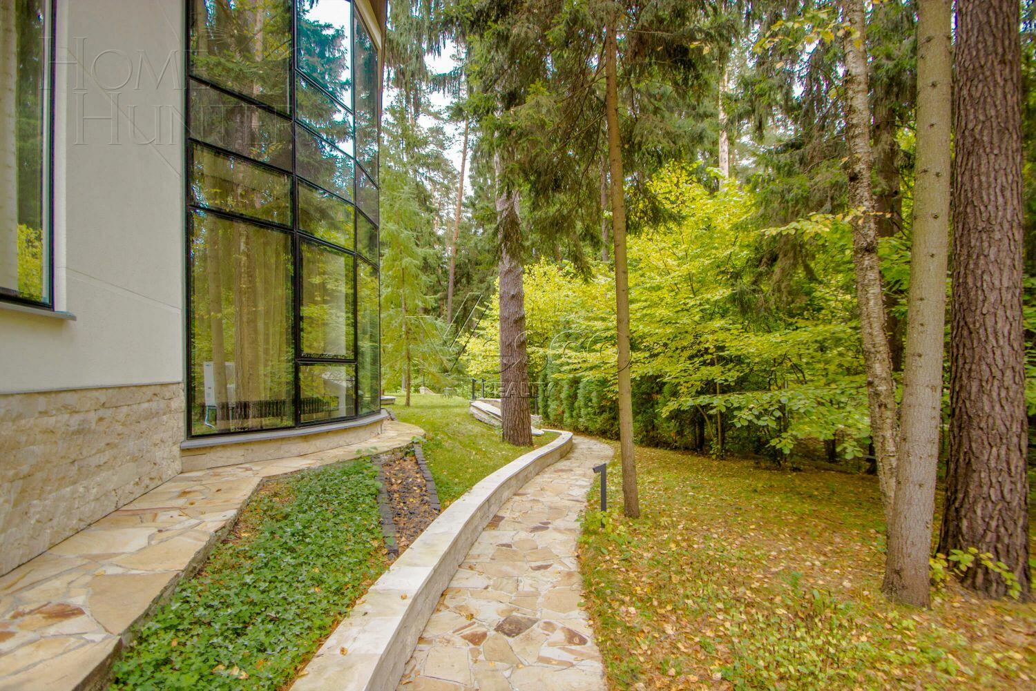 2-этажный коттедж 891 м² с отделкой