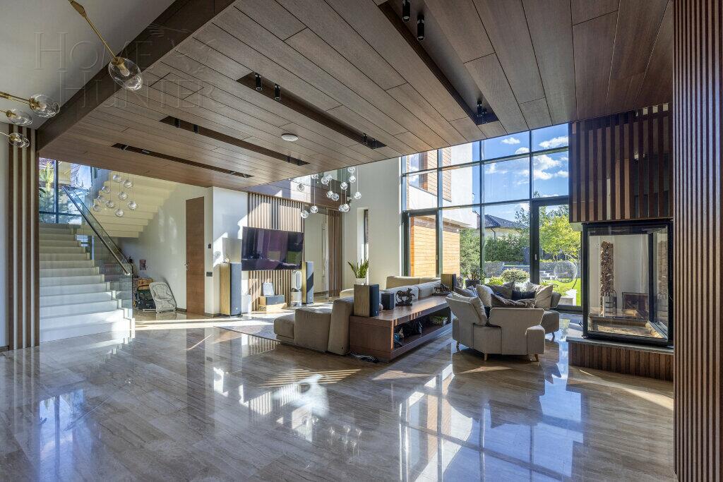 2-этажный коттедж 550 м² с отделкой