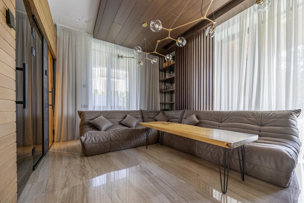 2-этажный коттедж 550 м² с отделкой