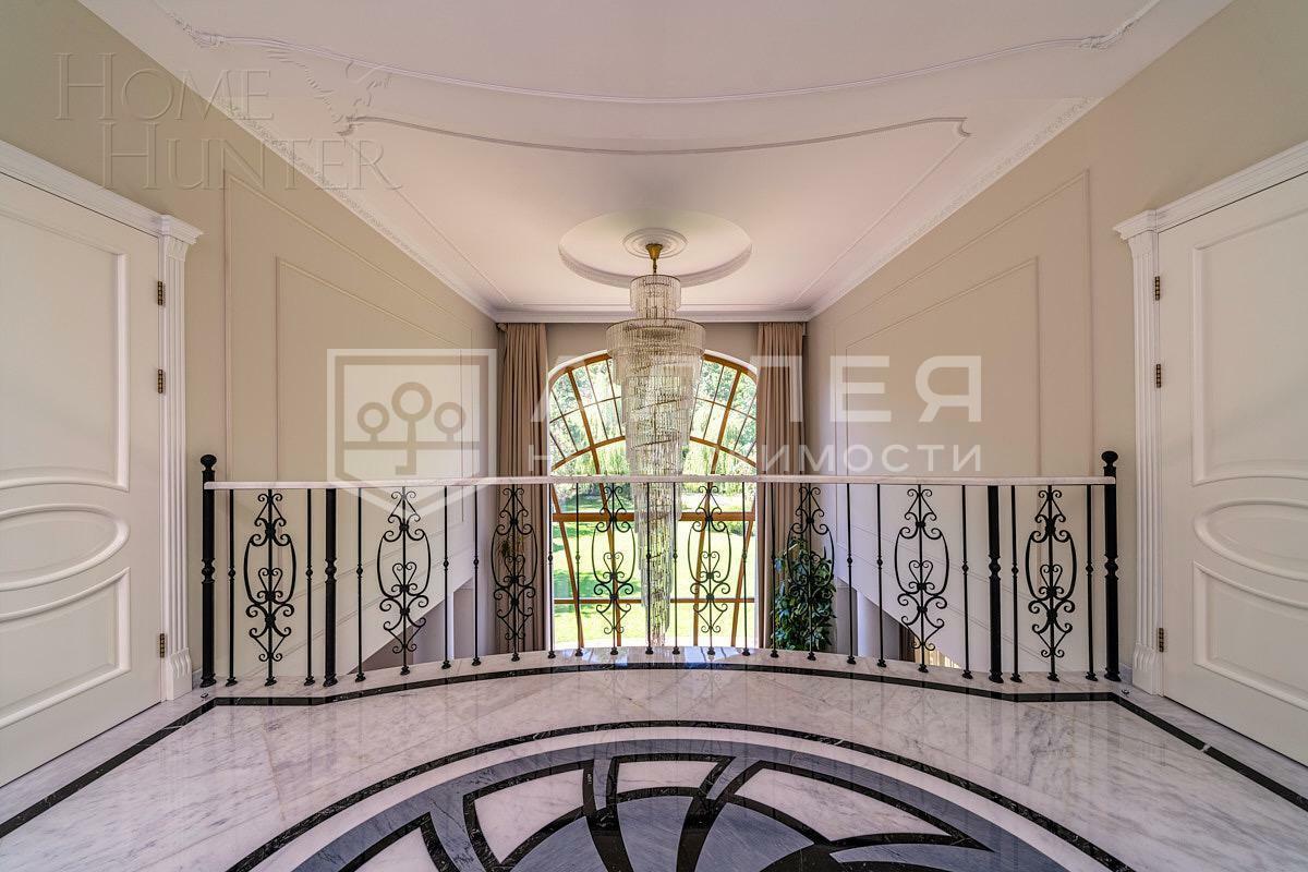 2-этажный коттедж 1 350 м² с отделкой
