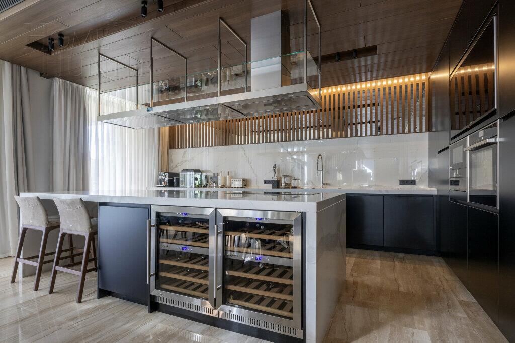 2-этажный коттедж 550 м² с отделкой