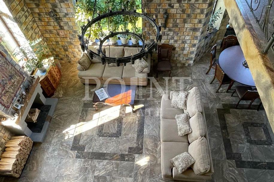 2-этажный коттедж 455 м² с отделкой