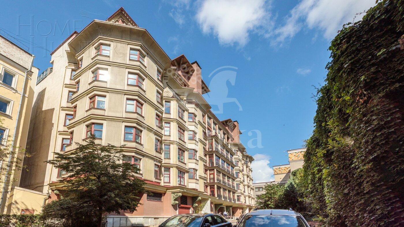 4-КОМН. КВАРТИРА С ОТДЕЛКОЙ 190 М² НА 3 ЭТАЖЕ