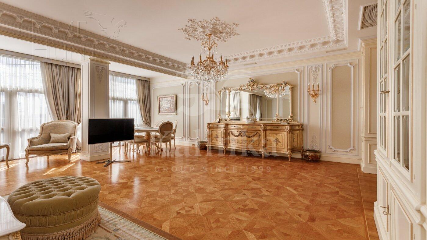 4-КОМН. КВАРТИРА С ОТДЕЛКОЙ 190 М² НА 3 ЭТАЖЕ