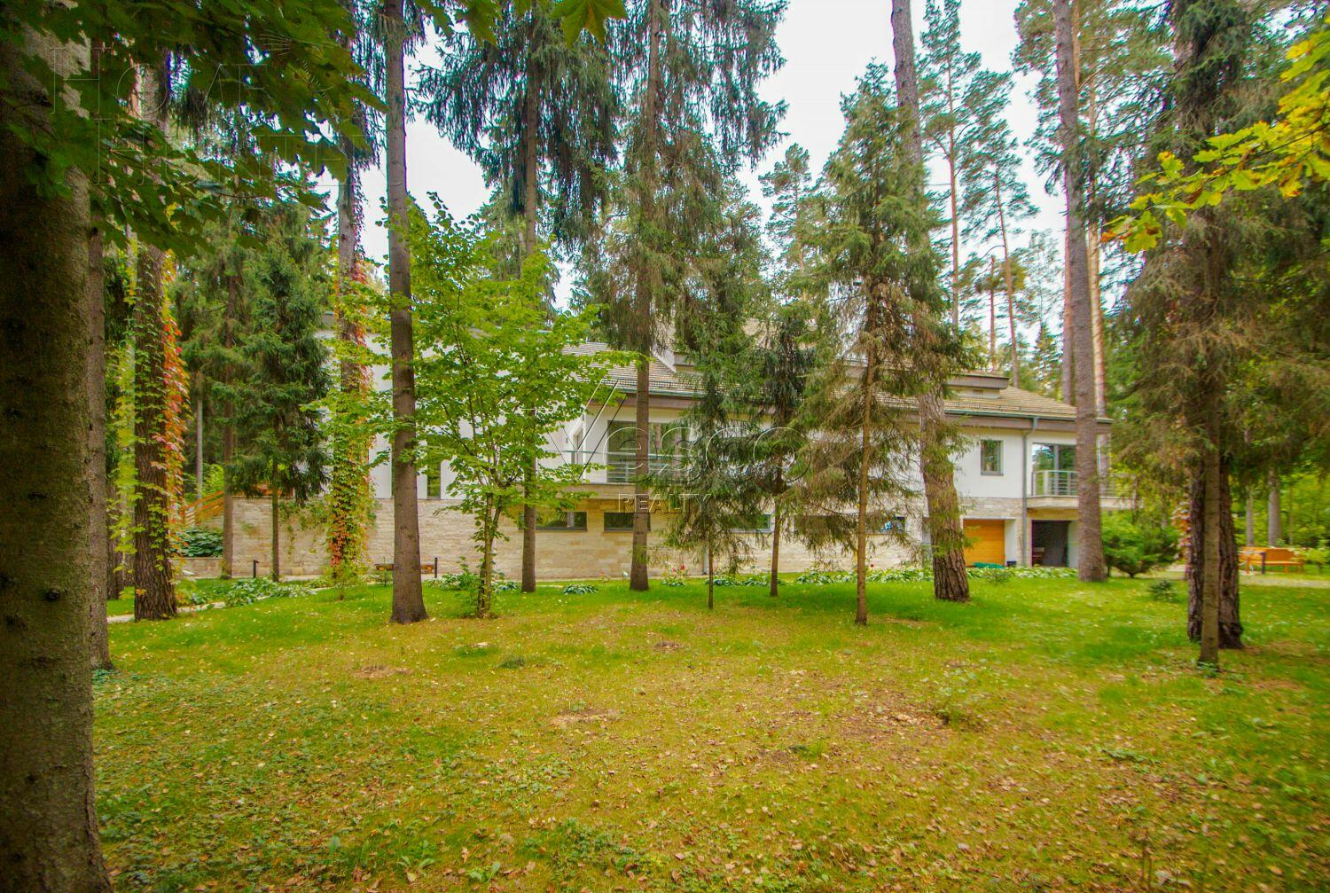 2-этажный коттедж 891 м² с отделкой