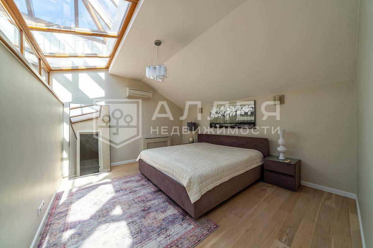 2-этажный коттедж 1 350 м² с отделкой