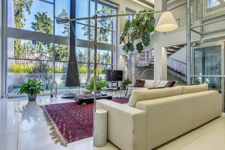 2-этажный коттедж 1 328 м² с отделкой