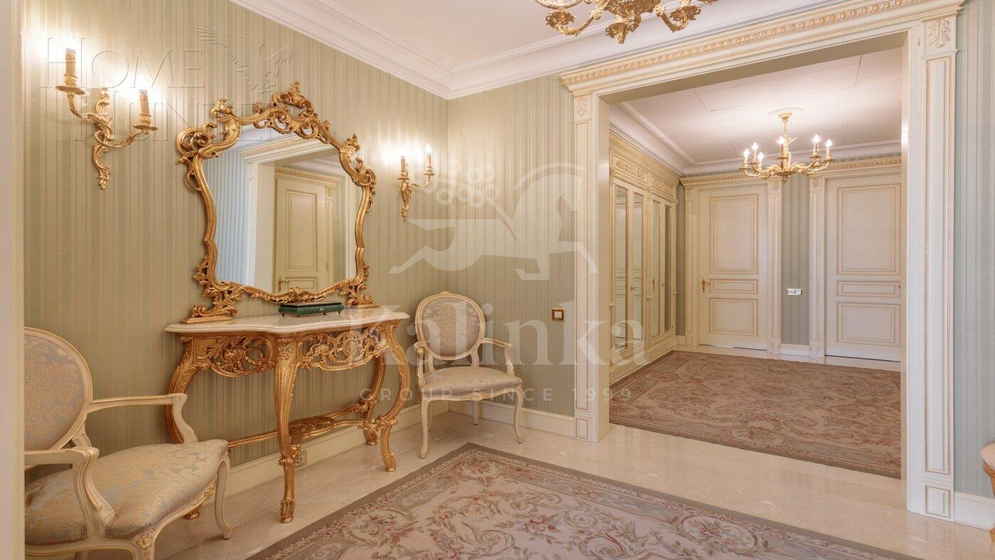 4-КОМН. КВАРТИРА С ОТДЕЛКОЙ 190 М² НА 3 ЭТАЖЕ