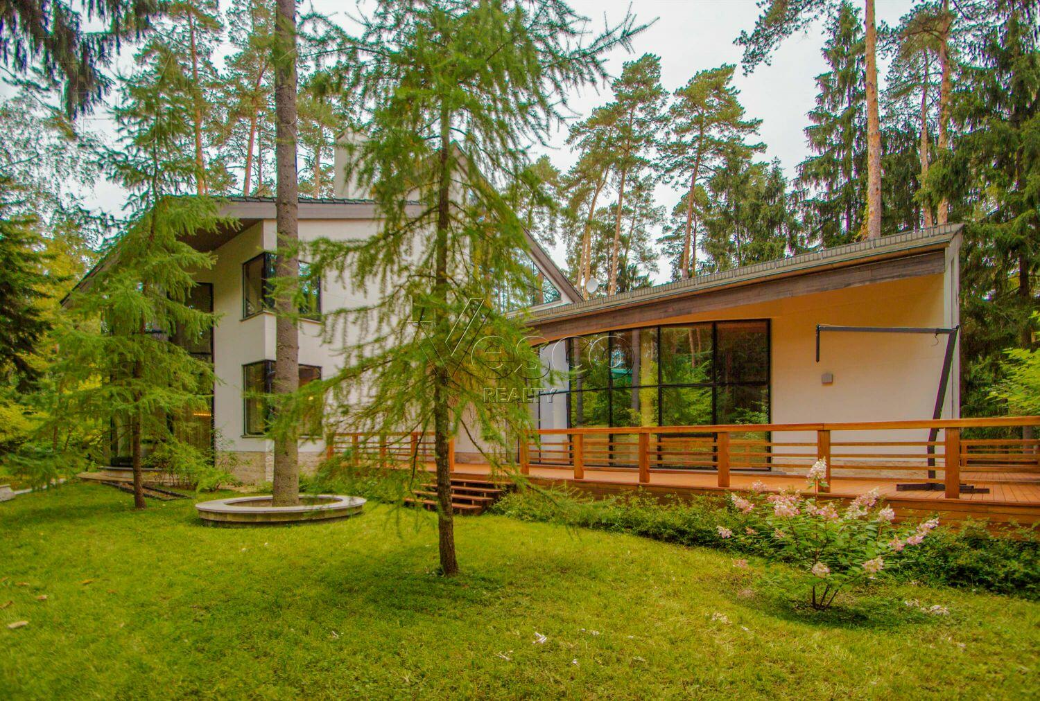 2-этажный коттедж 891 м² с отделкой