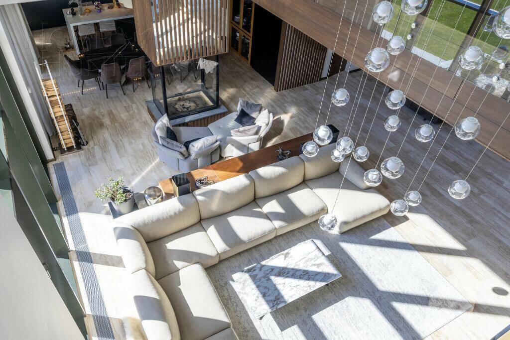 2-этажный коттедж 550 м² с отделкой