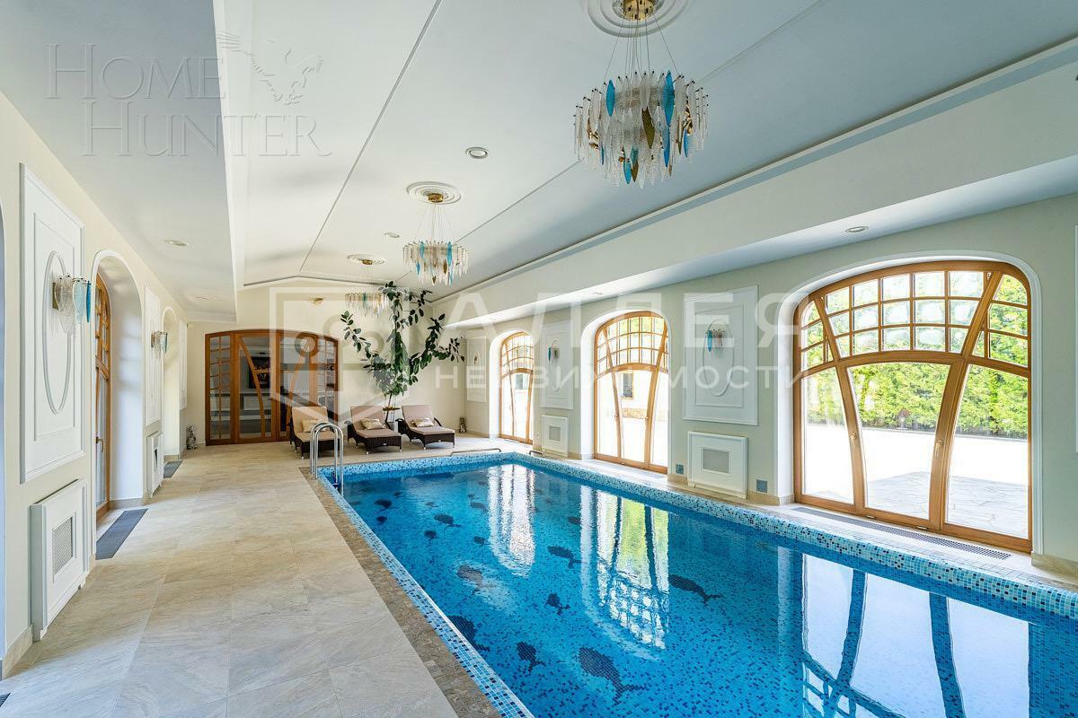 2-этажный коттедж 1 350 м² с отделкой