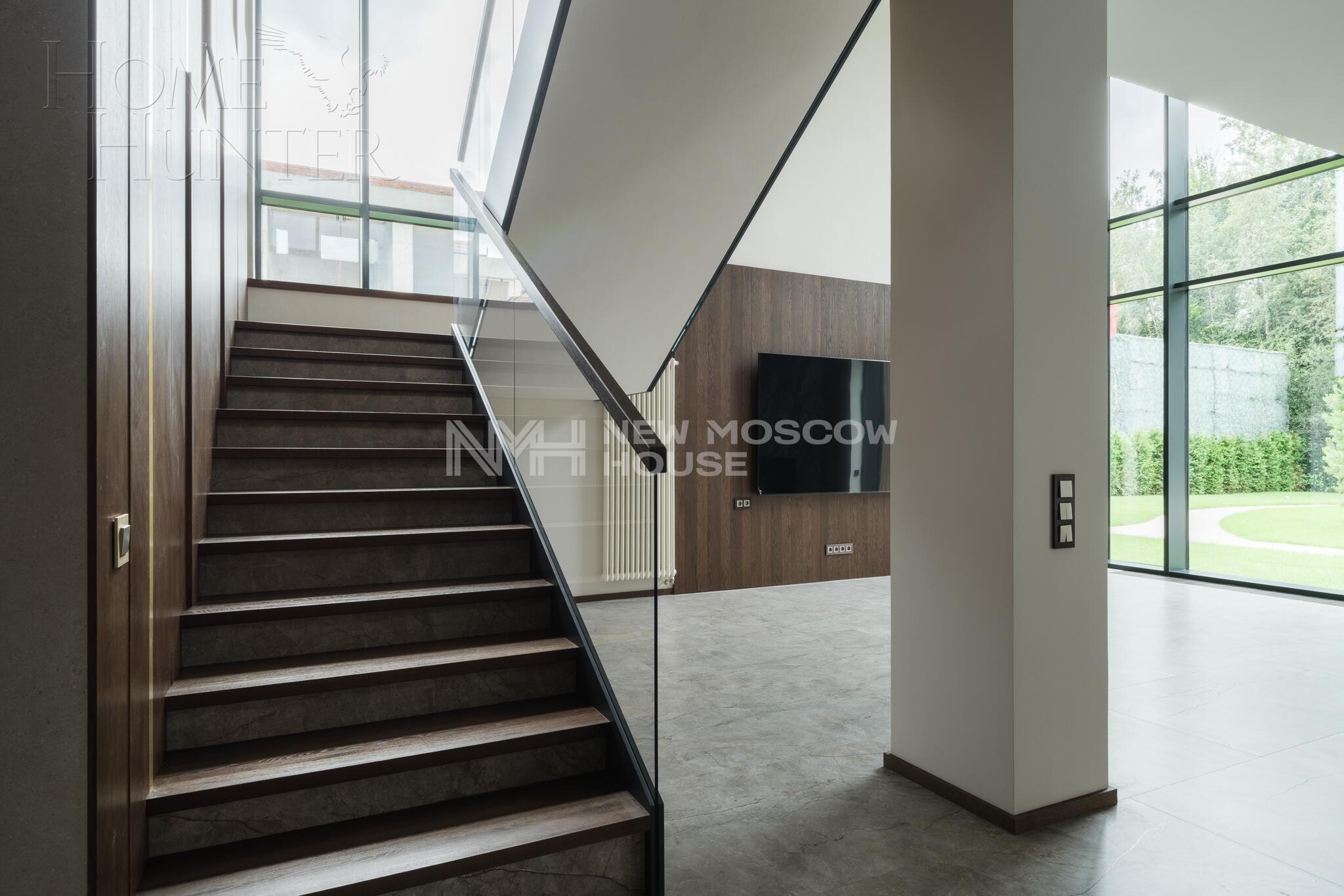 2-этажный коттедж 640 м² с отделкой