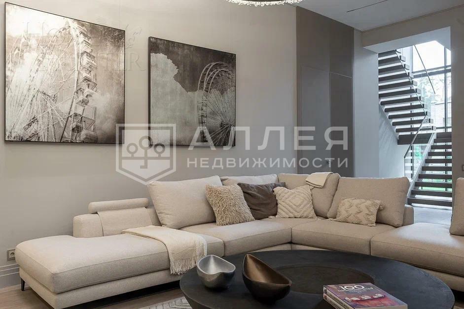 2-этажный коттедж 380 м² с отделкой