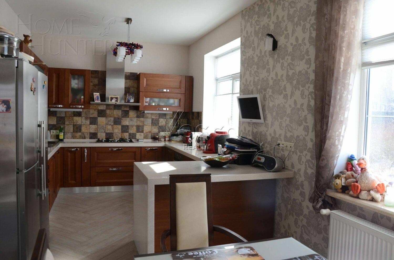 2-этажный коттедж 450 м² с отделкой