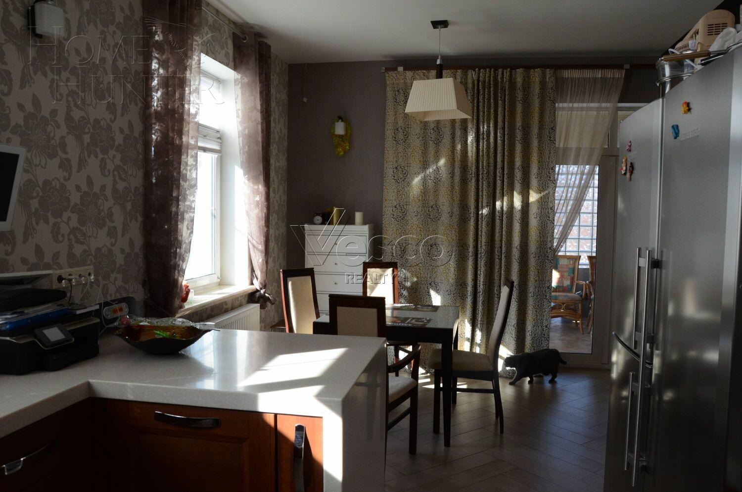 2-этажный коттедж 450 м² с отделкой