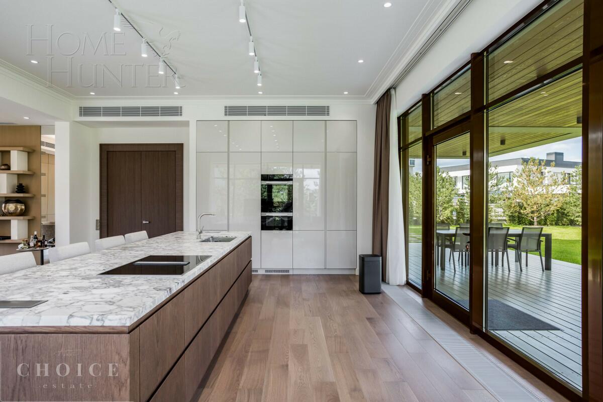 2-этажный коттедж 730 м² с отделкой