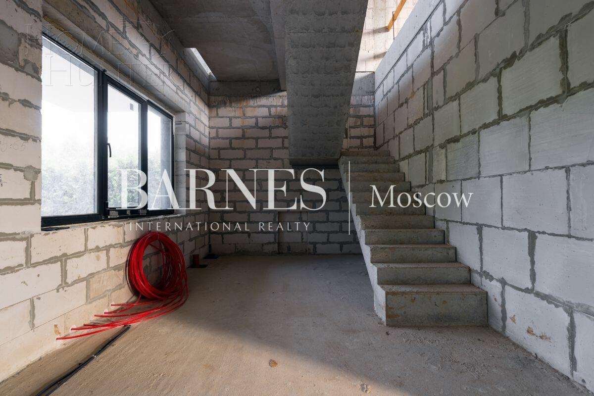 2-этажный коттедж 398.7 м² без отделки