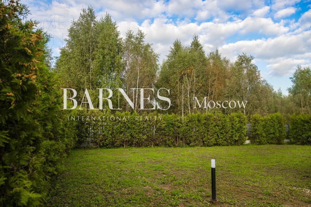 2-этажный коттедж 398.7 м² без отделки