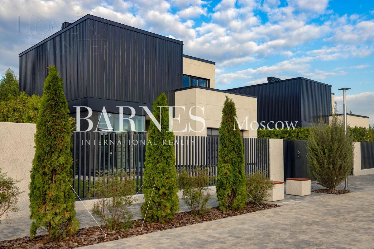 2-этажный коттедж 398.7 м² без отделки