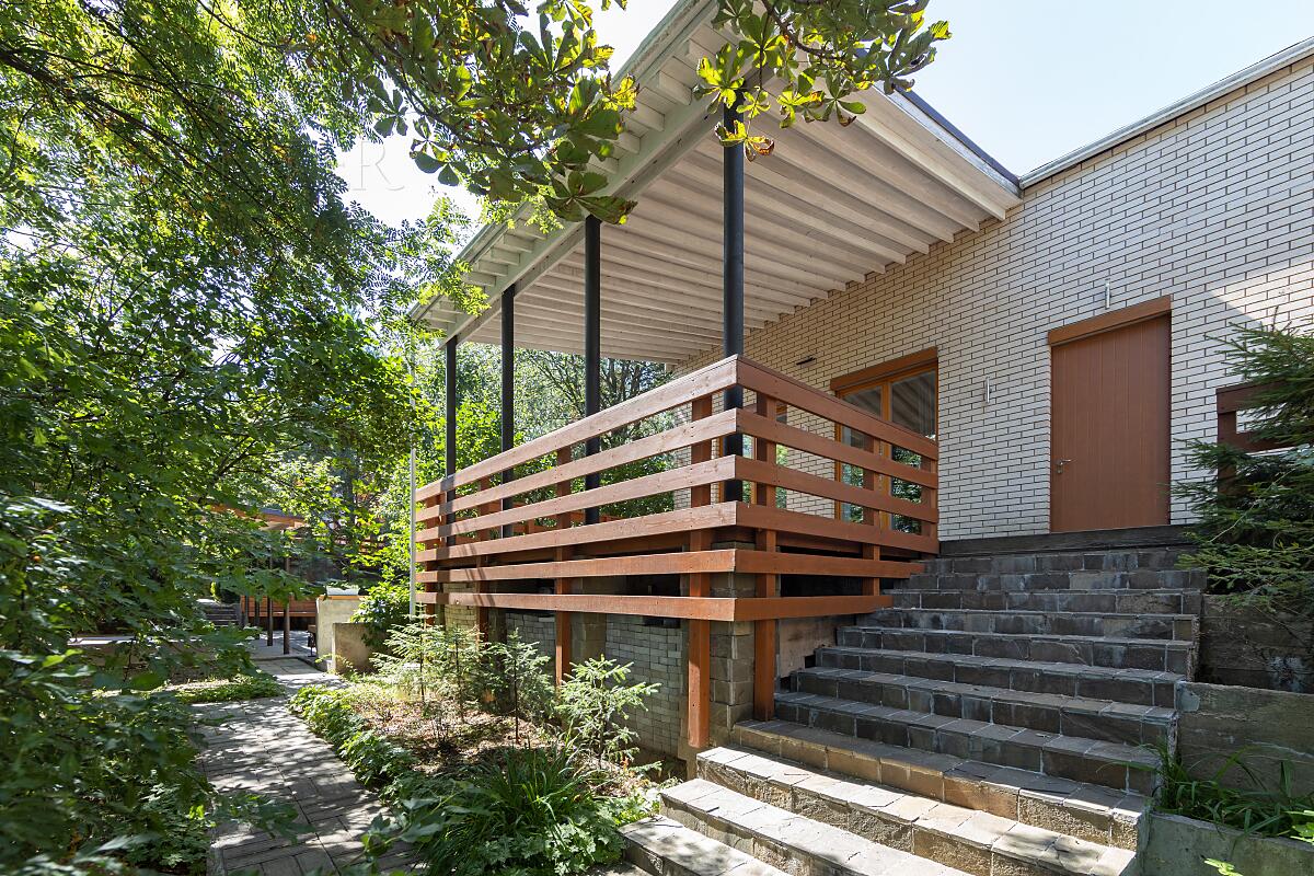 1-этажный коттедж 580 м² с отделкой