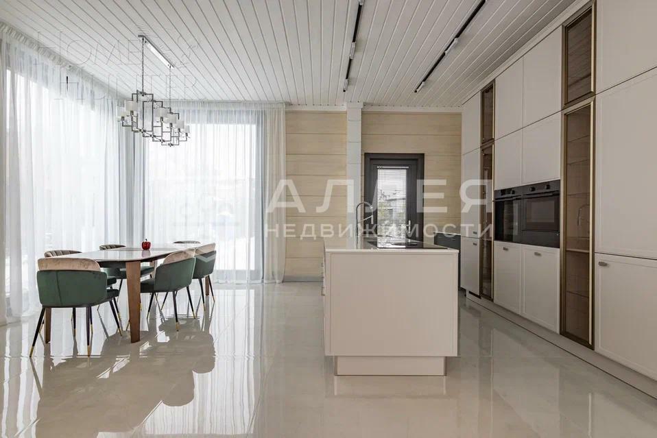 2-этажный коттедж 474 м² с отделкой