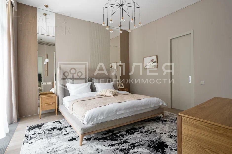 2-этажный коттедж 380 м² с отделкой