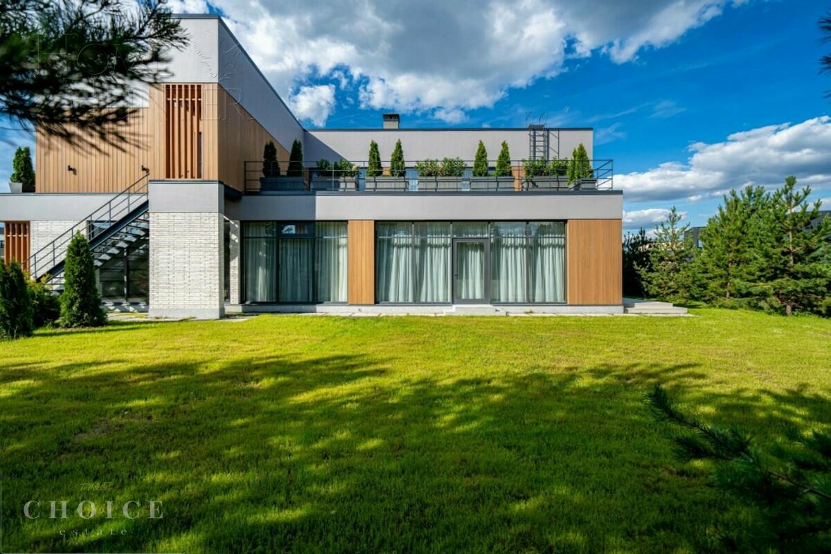 2-этажный коттедж 730 м² с отделкой