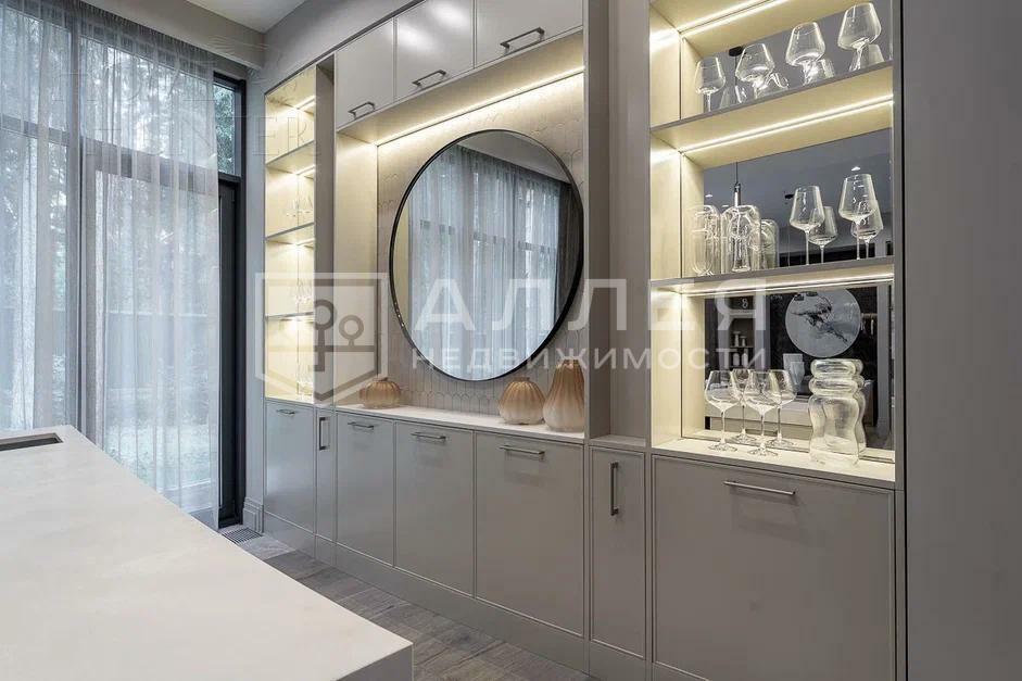 2-этажный коттедж 380 м² с отделкой