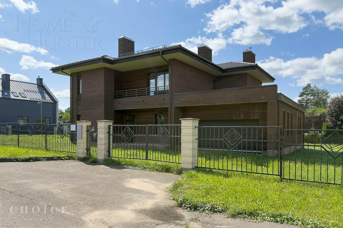 2-этажный коттедж 352.54 м² без отделки