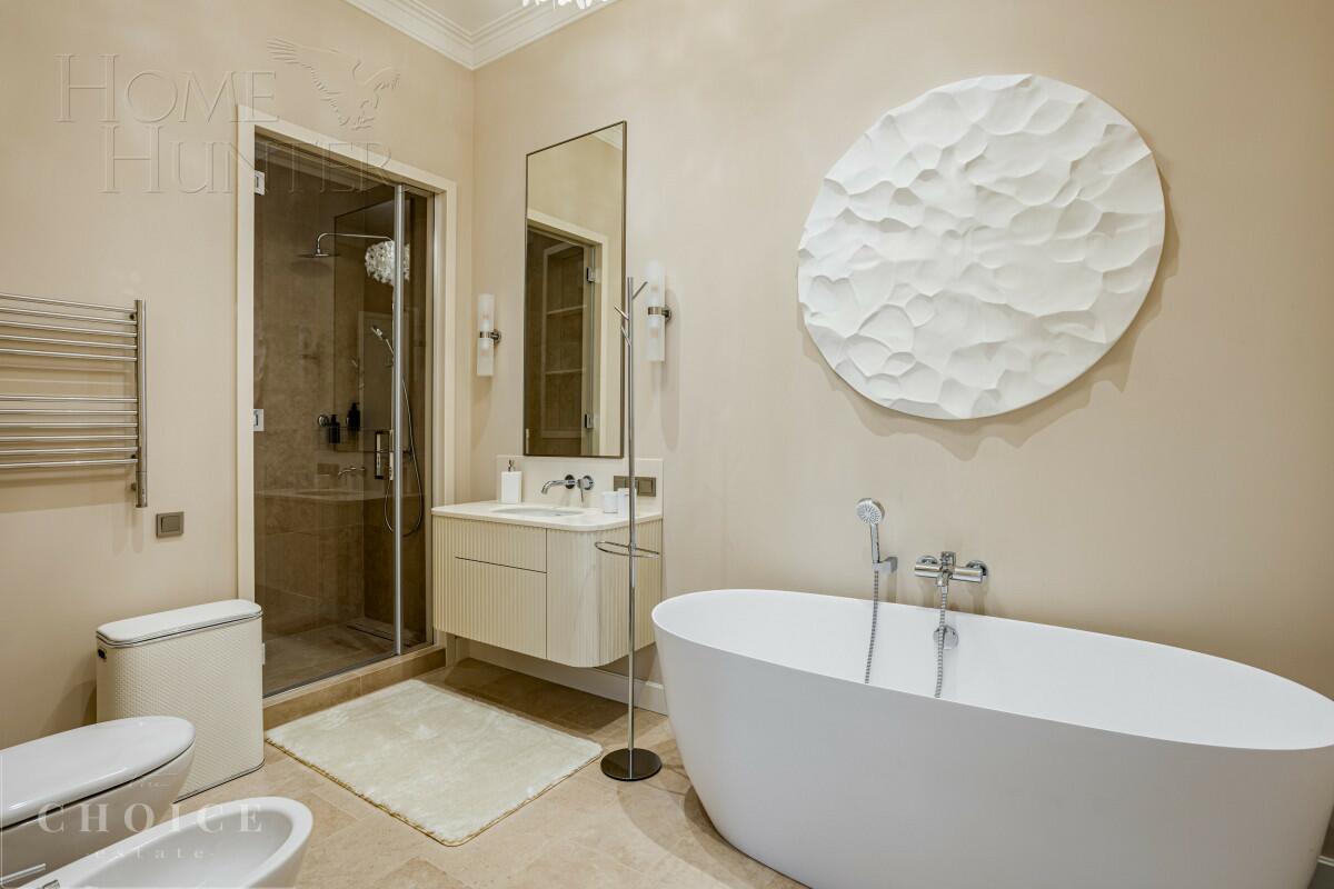 2-этажный коттедж 730 м² с отделкой