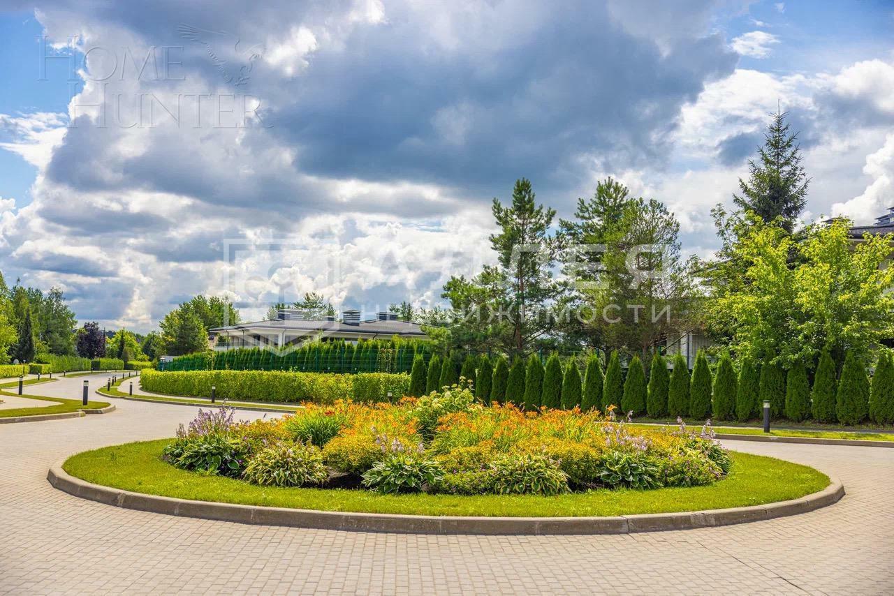 2-этажный коттедж 2 010 м² с отделкой