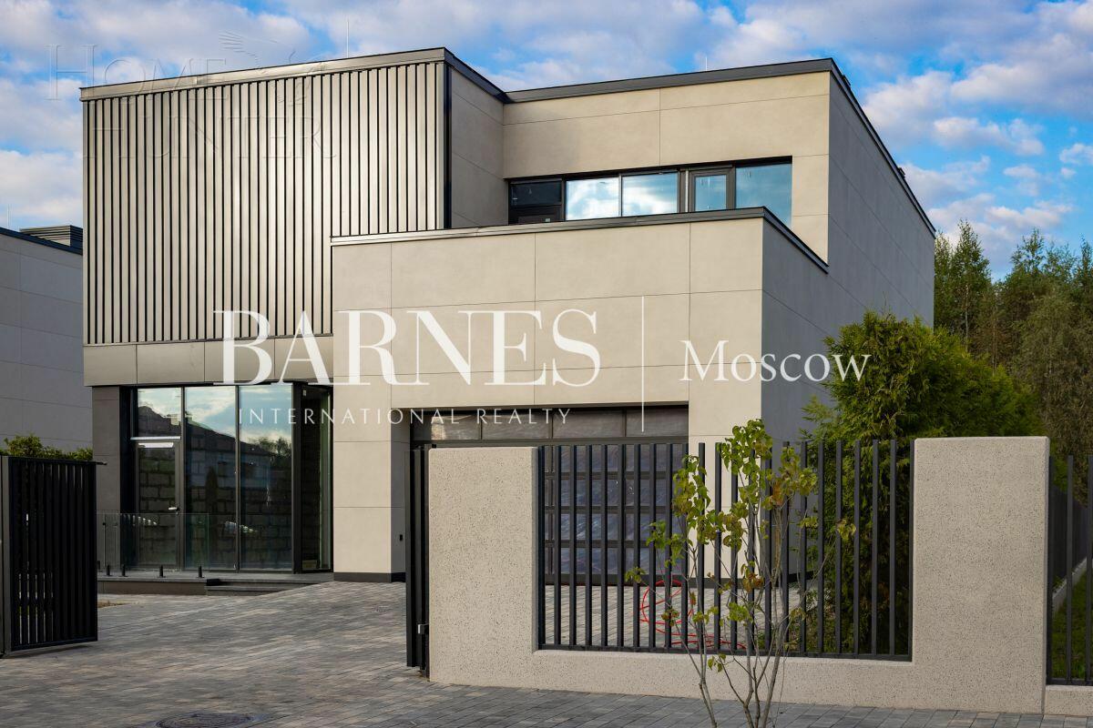 2-этажный коттедж 398.7 м² без отделки