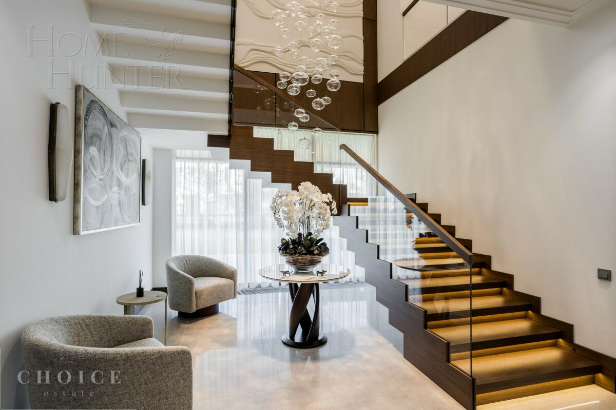 2-этажный коттедж 730 м² с отделкой