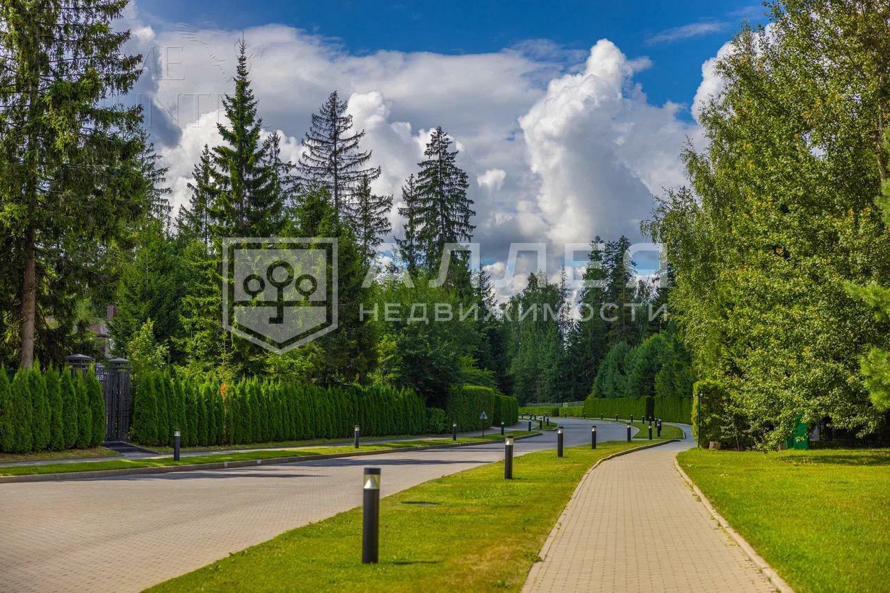 2-этажный коттедж 2 010 м² с отделкой