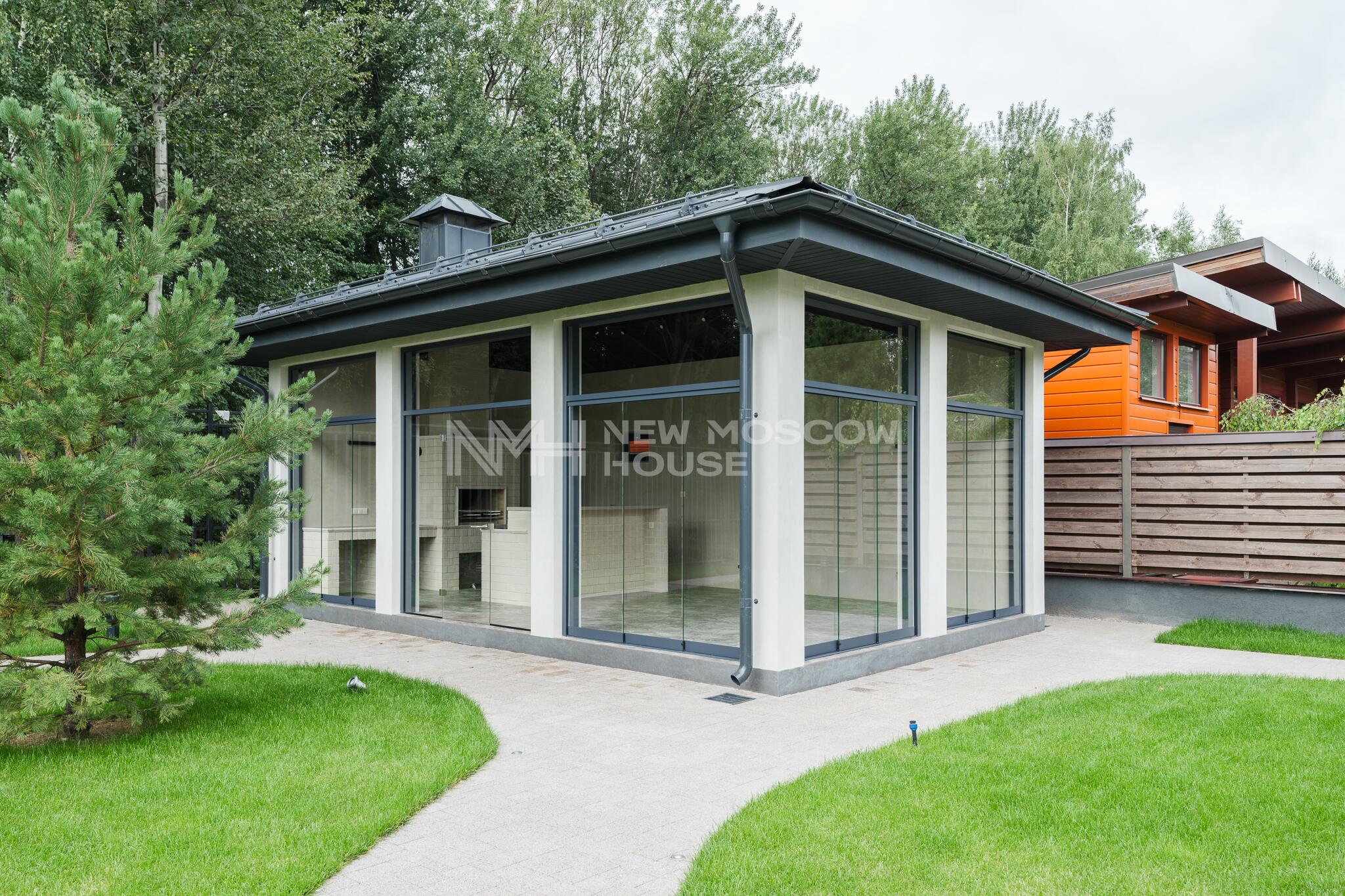 2-этажный коттедж 640 м² с отделкой