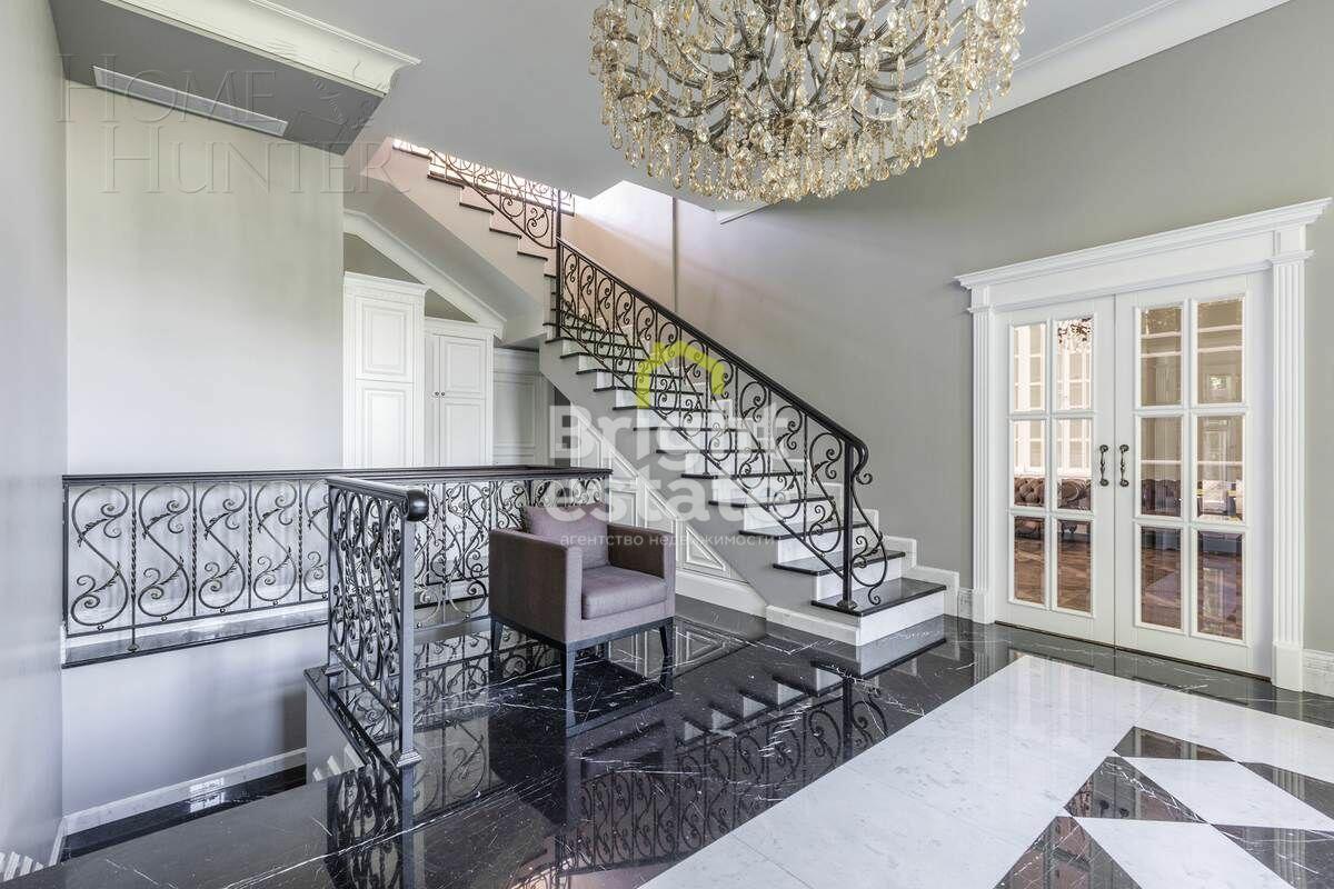 2-этажный коттедж 1 060 м² с отделкой