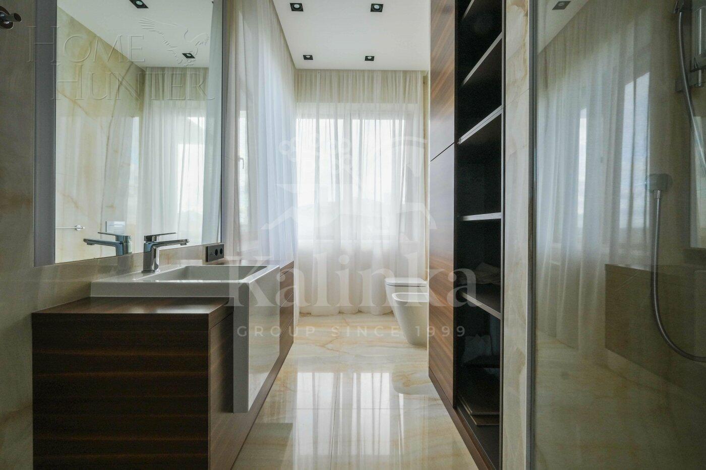 2-этажный коттедж 438 м² с отделкой