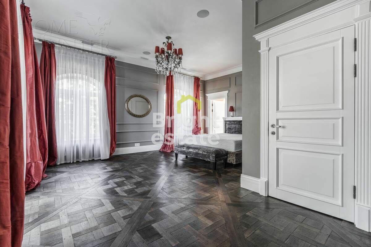 2-этажный коттедж 1 060 м² с отделкой