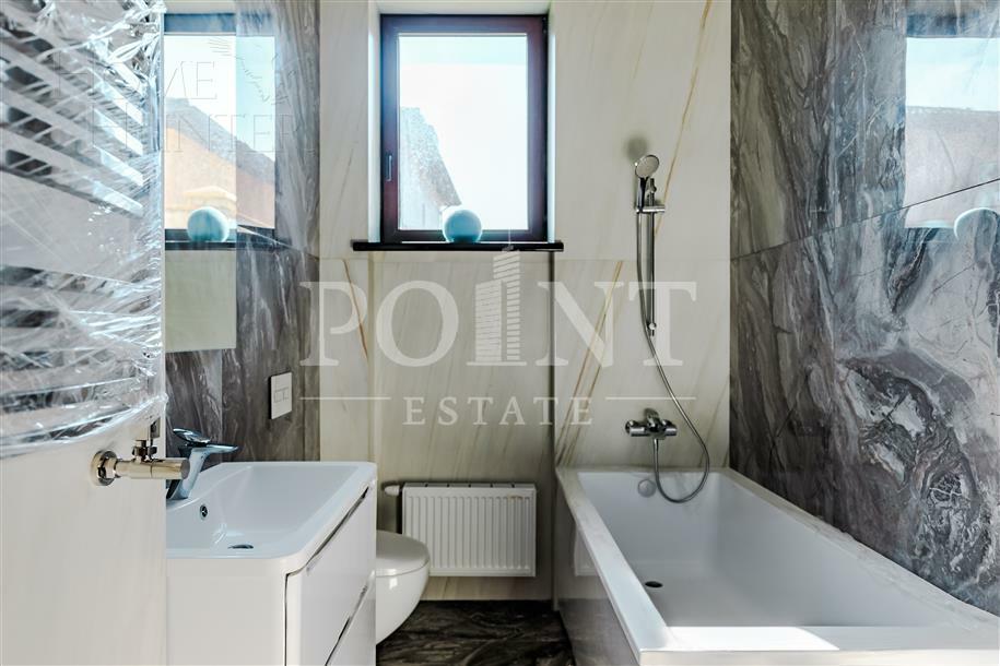 2-этажный коттедж 400 м² с отделкой