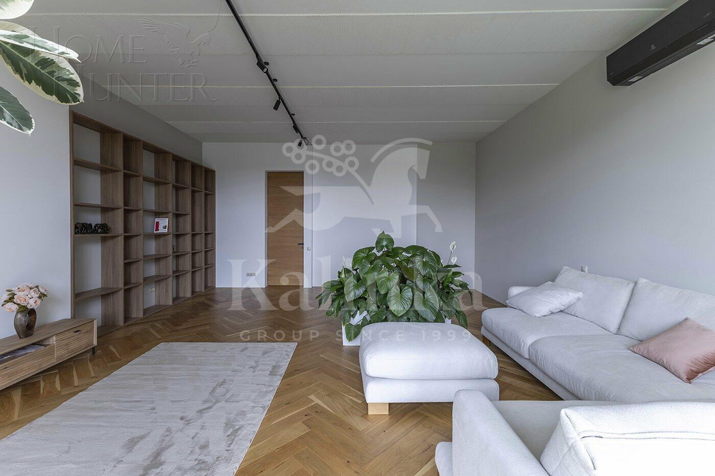 2-этажный коттедж 800 м² с отделкой