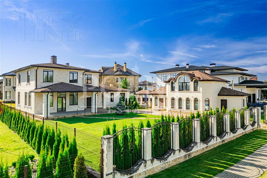 2-этажный коттедж 400 м² с отделкой