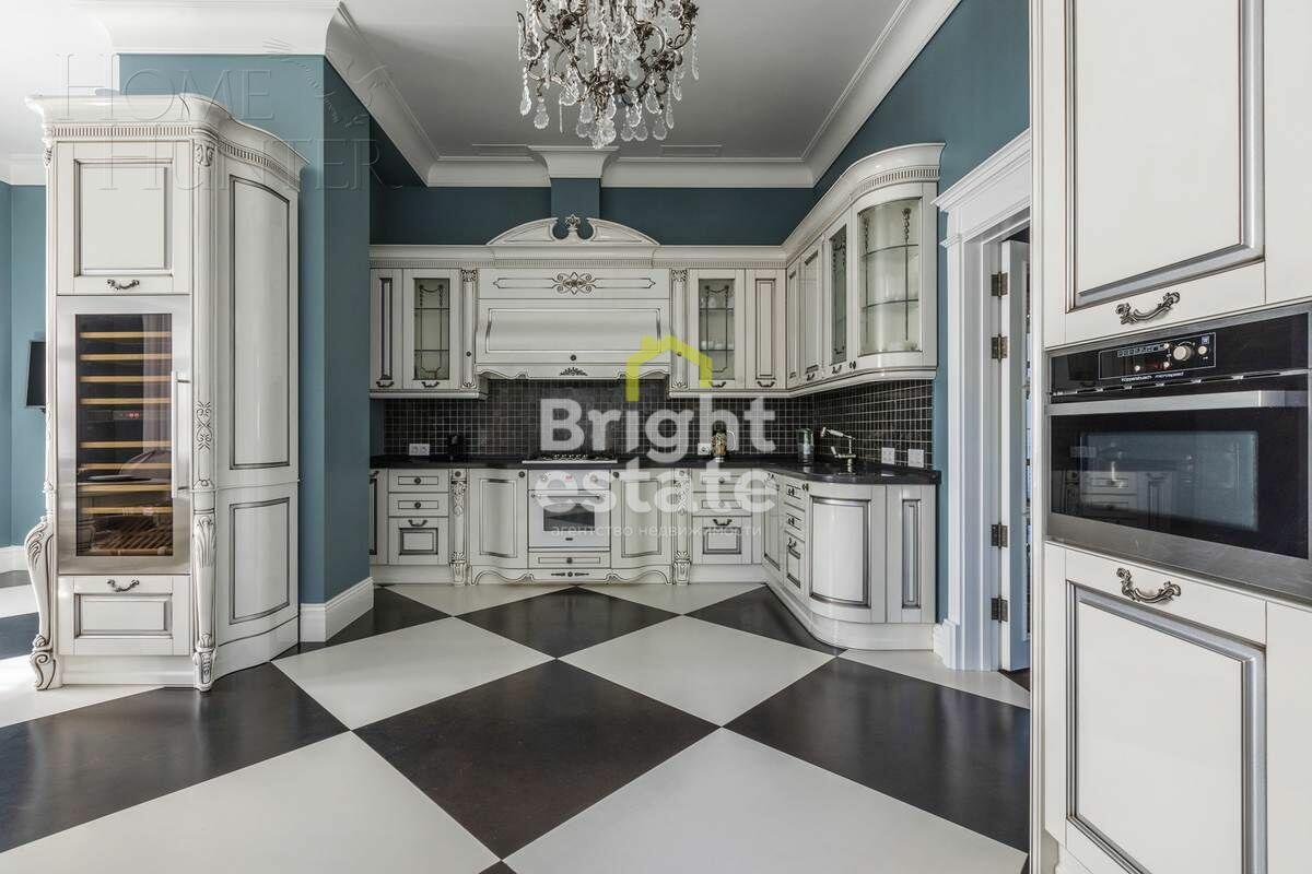 2-этажный коттедж 1 060 м² с отделкой