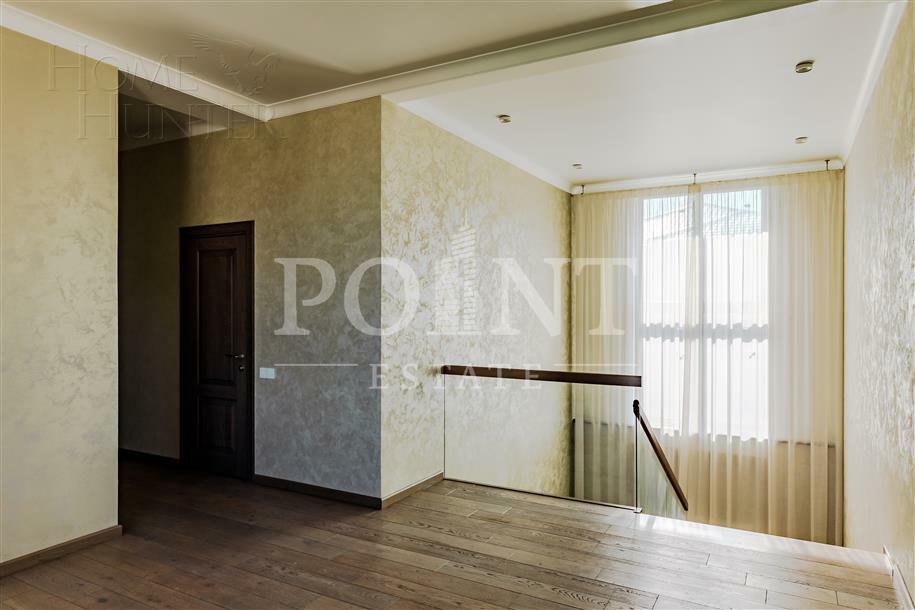 2-этажный коттедж 400 м² с отделкой