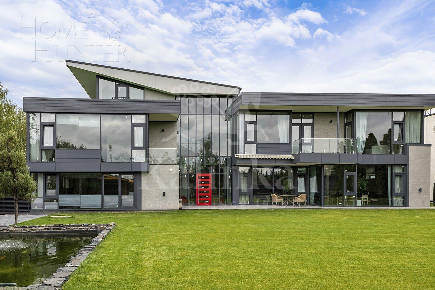 2-этажный коттедж 800 м² с отделкой