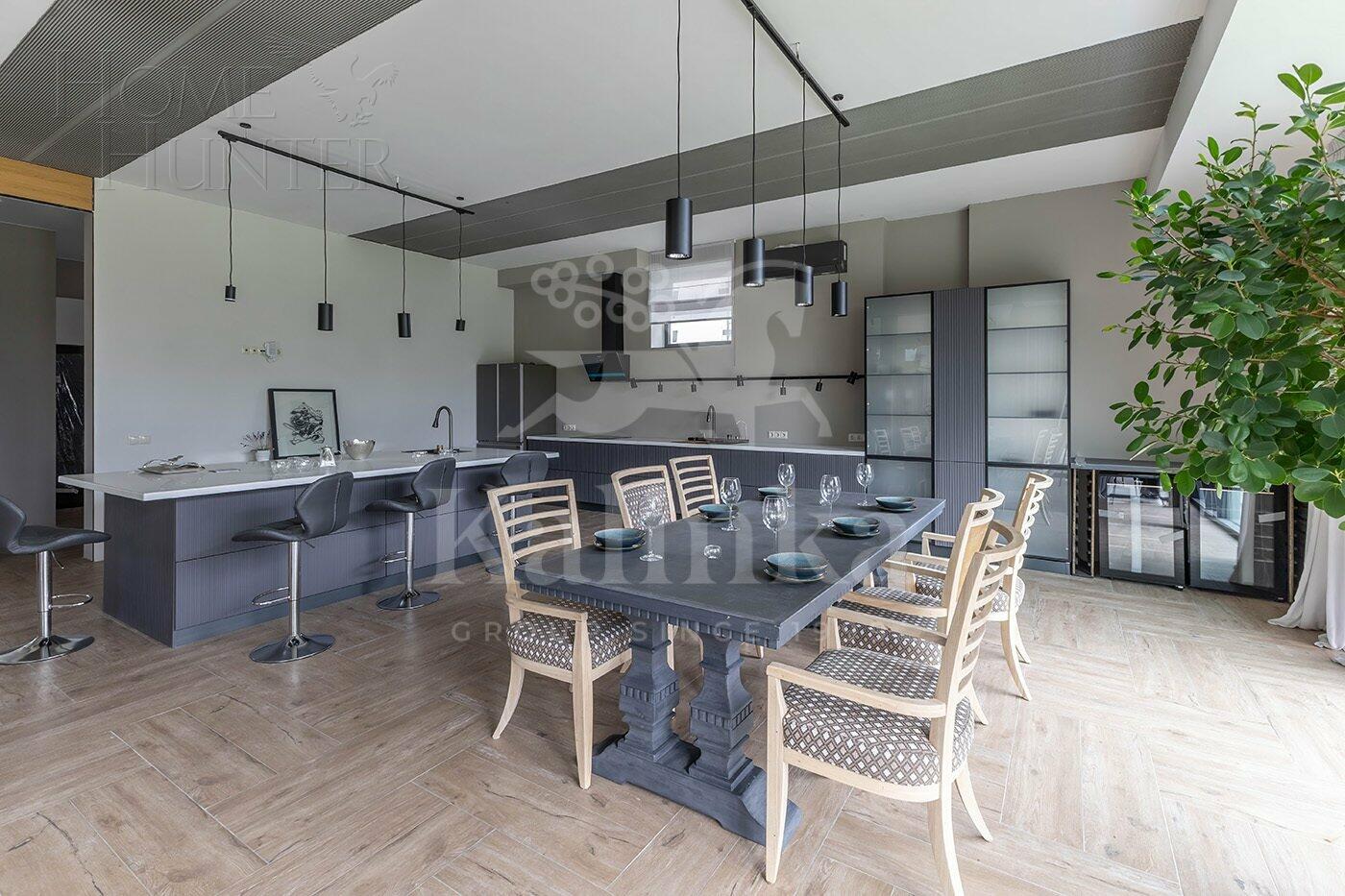 2-этажный коттедж 800 м² с отделкой